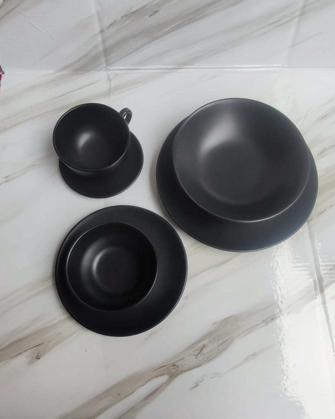 CAJA DE 24 PIEZAS VAJILLA ITALIA